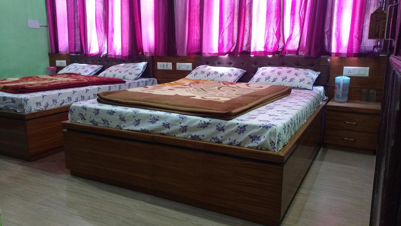 Hotel Brahma Kamal Джошимат Экстерьер фото
